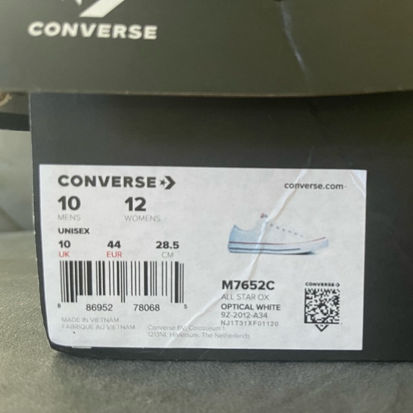 One of a kind Star Wars Converse low tops - Picture 3 of 7